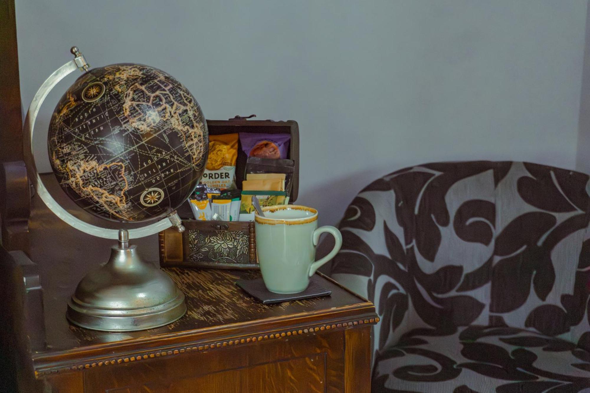 White Lion Hotel Хебдън Бридж Екстериор снимка